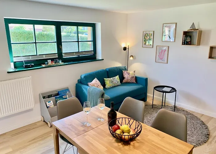 Top Ferienwohnung im Herzen Reriks mit Garten